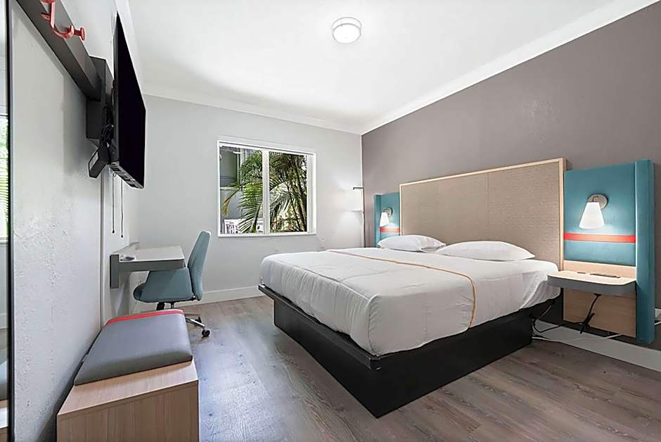 Garden Hotel Miami Airport, Trademark Collection by Wyndham