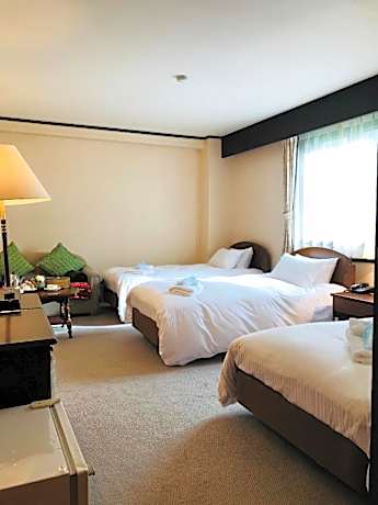 Annex Triple Room - Non-Smoking