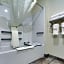 Cobblestone Inn & Suites - Holdrege