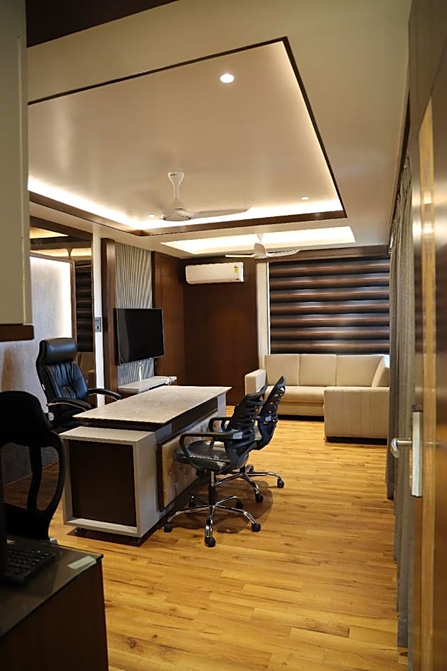 Blisss Hotel, Kolhapur 