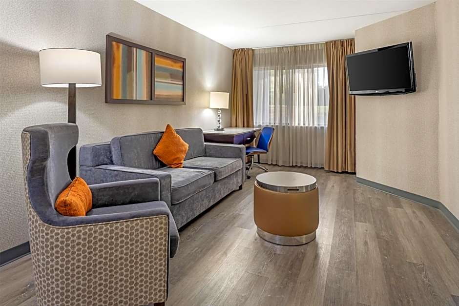 Best Western Plus Miamisburg-Dayton Suites, Banquets & Hotel