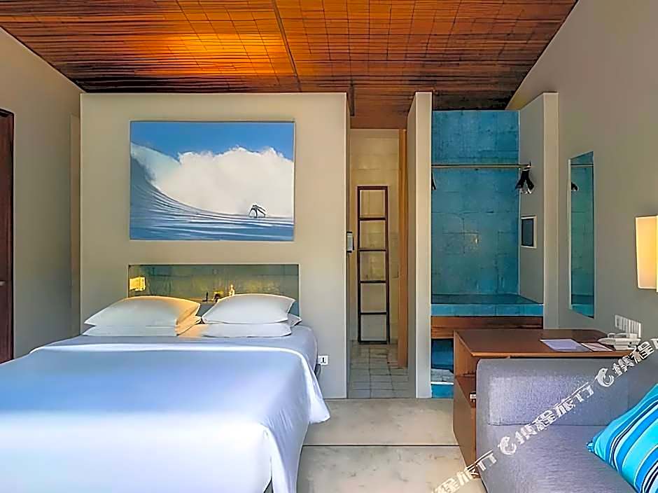 Hotel Komune and Beach Club Bali