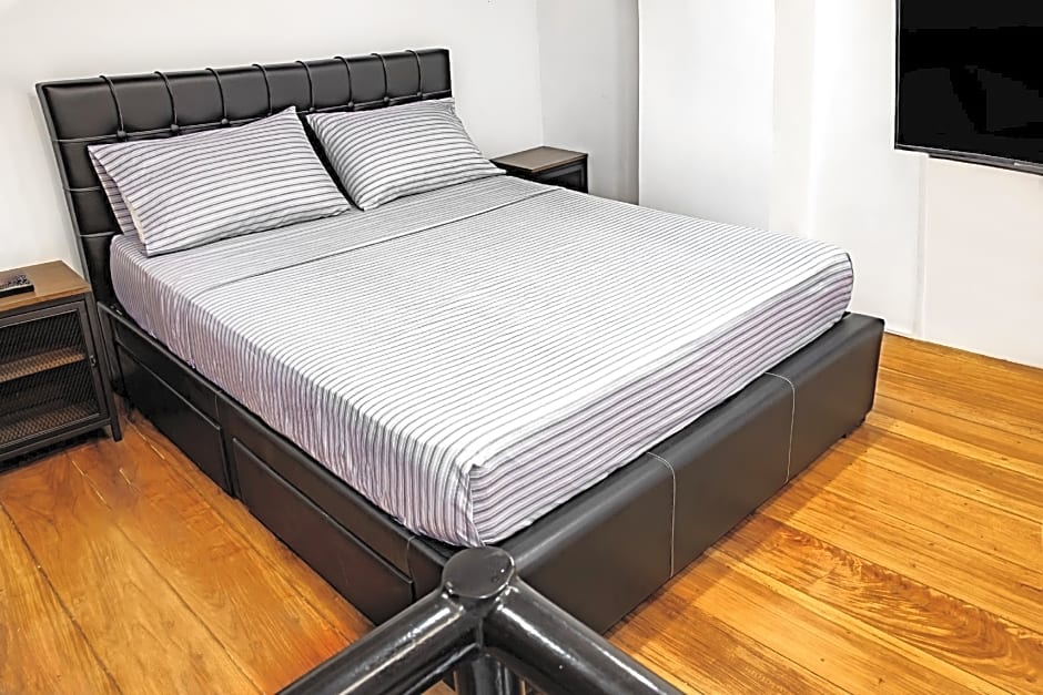 Anahaw Studio Suites