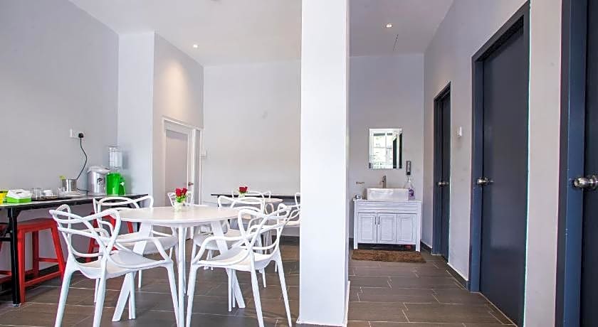 Hotel O Gs Hotels Near Strand Mall