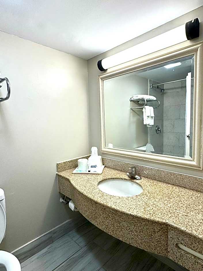 Americas Best Value Inn Tulsa at I-44