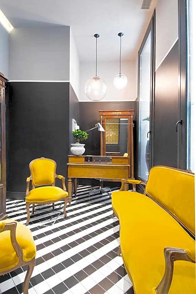 Amor de Dios 17 Boutique Apartments