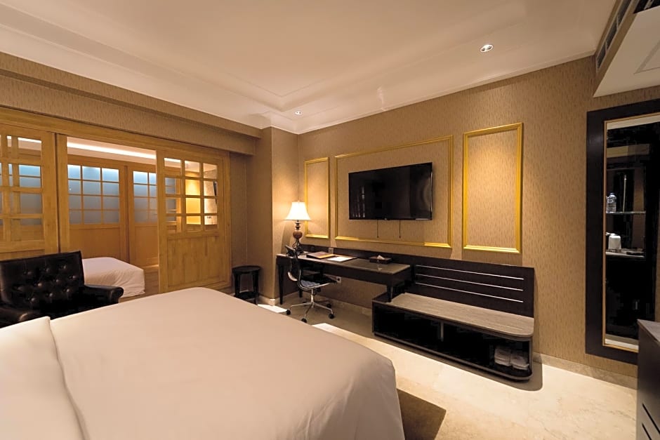 Myko Hotel & Convention Center Makassar