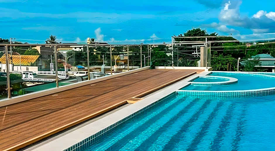 Uma Hotel And Residences 