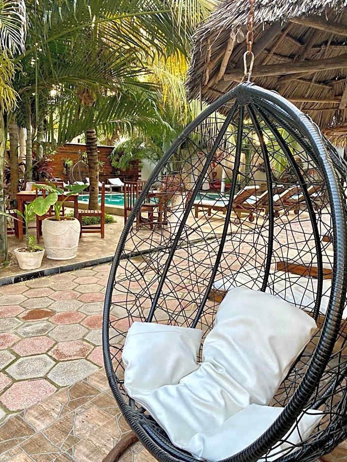 Reyna Resort By Cezere The Palm