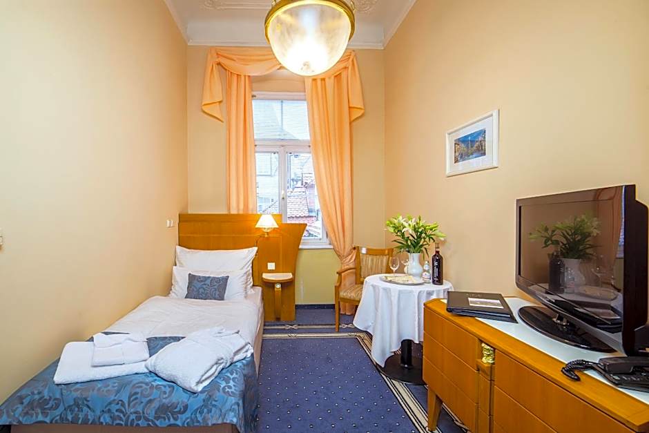 Aparthotel Tři lilie
