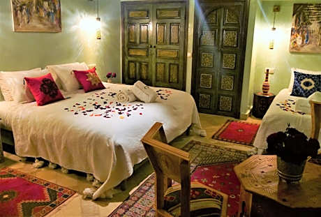 Quadruple Room with Private Bathroom