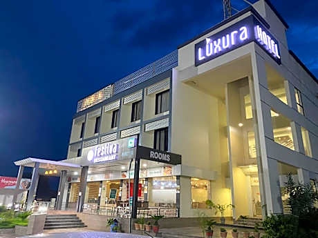 Hotel Luxura 
