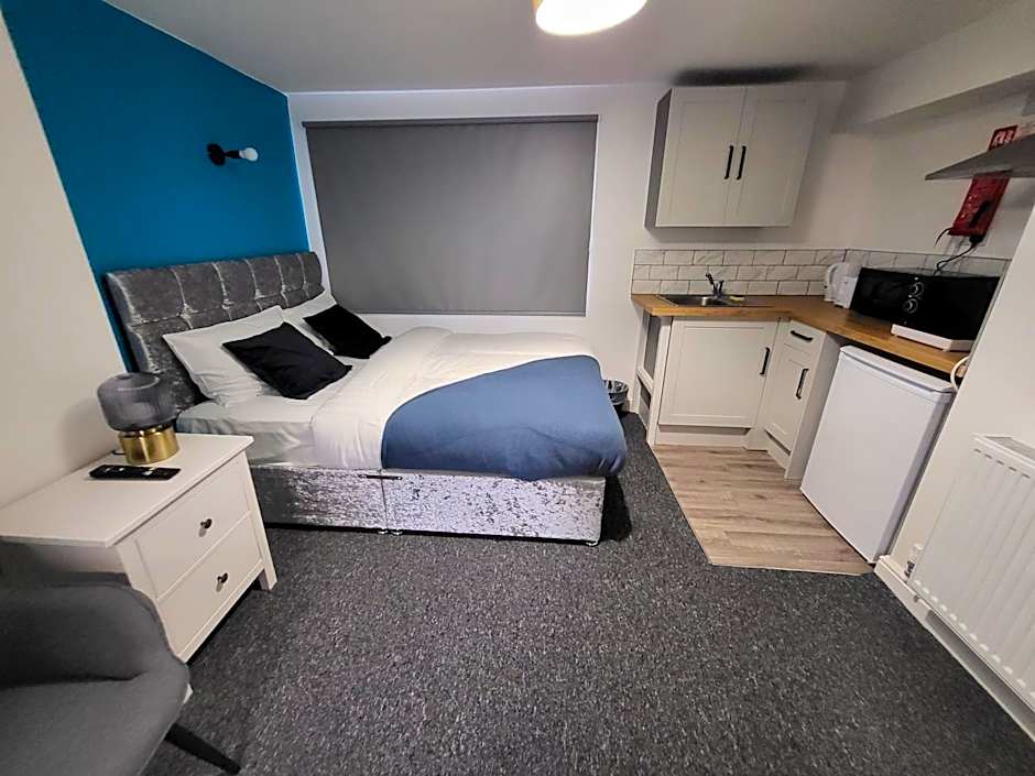 Premier Studios Nottingham - Tring Vale