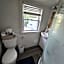 Cozy downtown one bedroom free parking