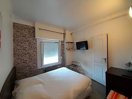 Single Room with Bathroom