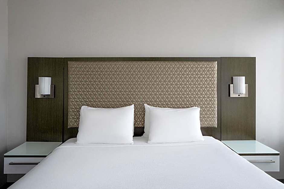 Hyatt House Washington Dc / Downtown/ Convention Center