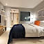 Yomi Hotel - ShuangLian MRT