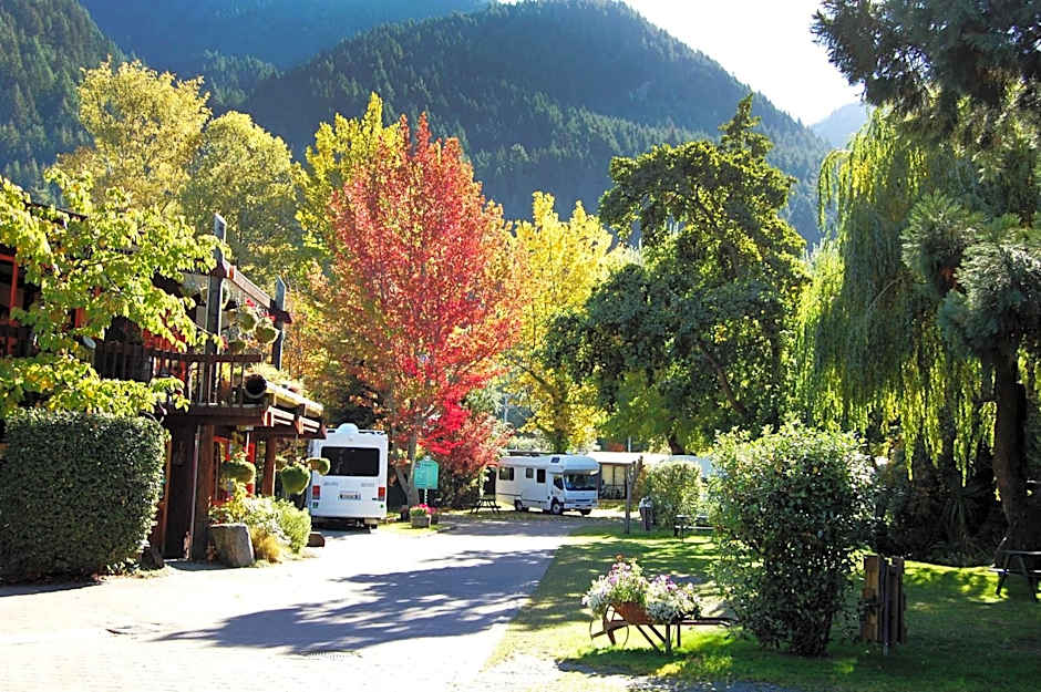 Queenstown Holiday Park Creeksyde