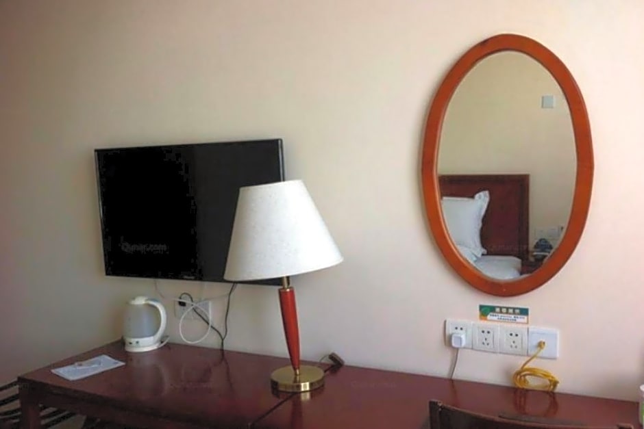 GreenTree Inn JiangSu WuXi BinHu TaiHu Pearl Development Mansion Business Hotel