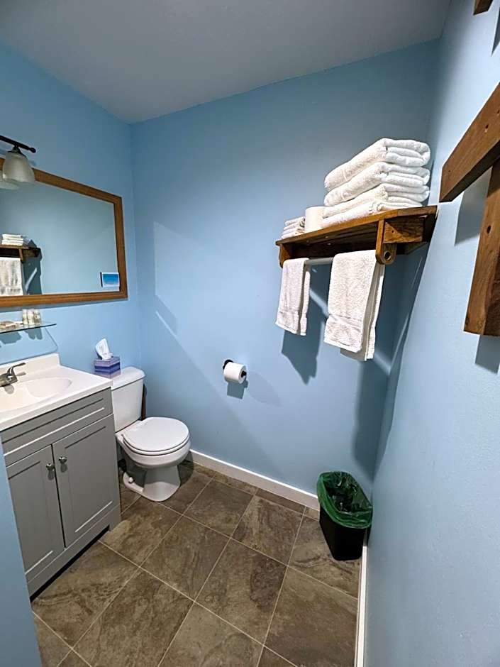 Lake Ontario Motel & Inn