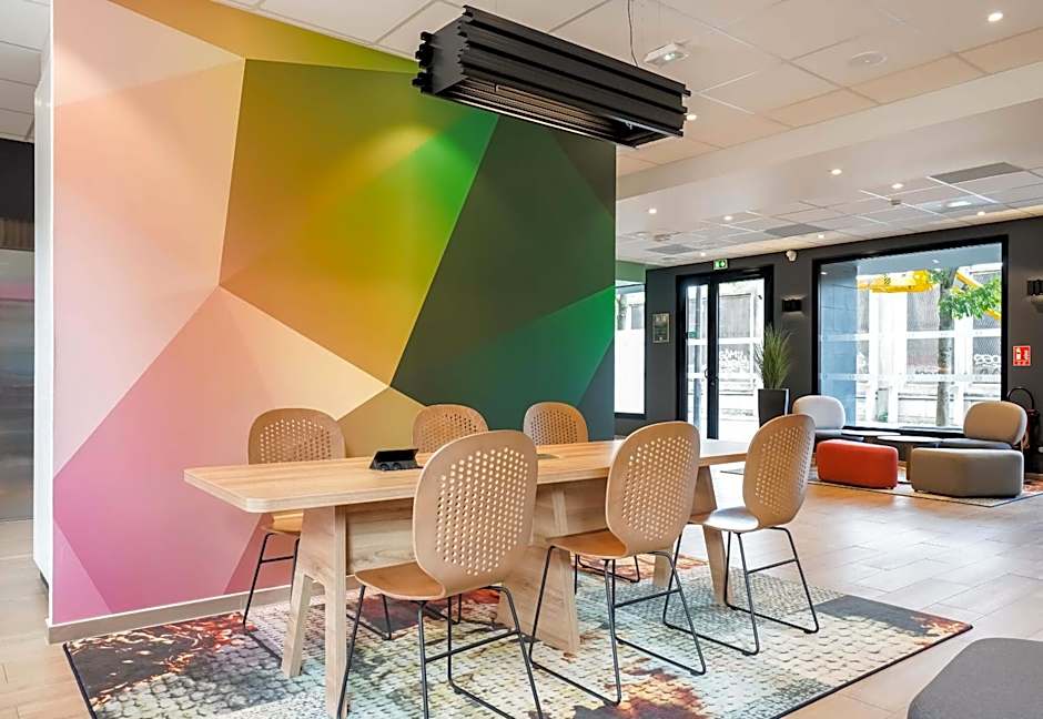 B&B HOTEL Paris Porte d'Orléans