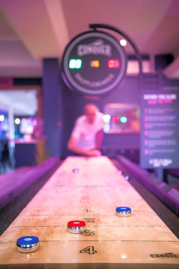 Drift Inn formerly the Waterfront Hotel