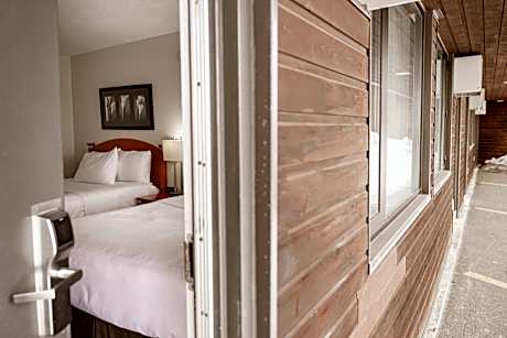Standard Double Room with Two Double Beds