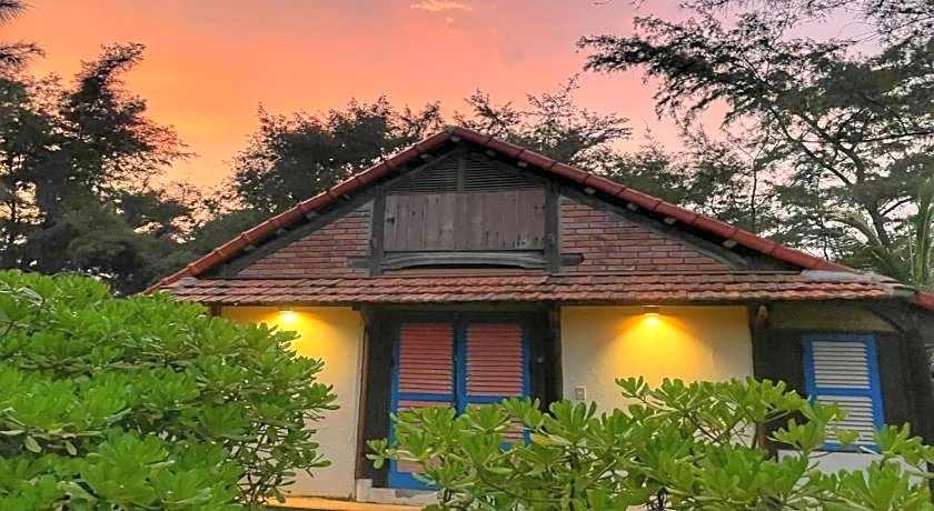 Villa Louise Hue Beach Hotel