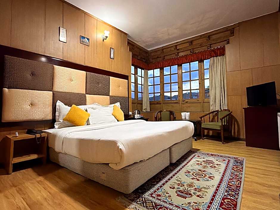 Hotel Spic N Span