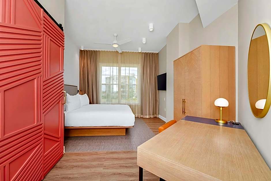 Embassy Suites by Hilton Orlando Sunset Walk