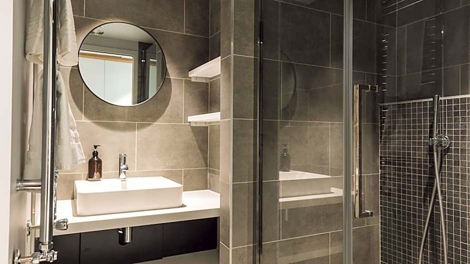 Apex2100 International Ski Academy Tignes