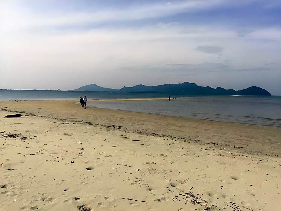 Baan Bangrak Residence