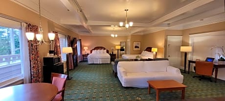 King Room with Two King Beds