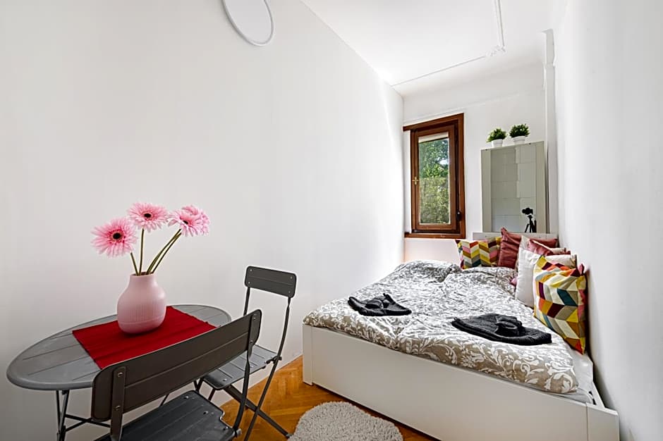 Stylish Homes Downtown Buda