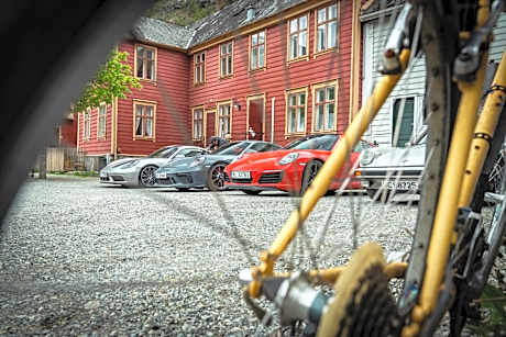 Lærdalsøren Motor Guesthouse