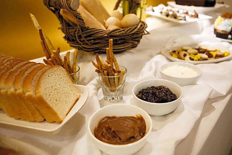 Ker Urquiza Hotel & Suites