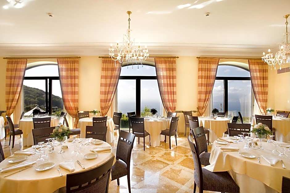 Grand Hotel Due Golfi