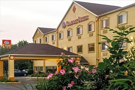 Comfort Suites Omaha