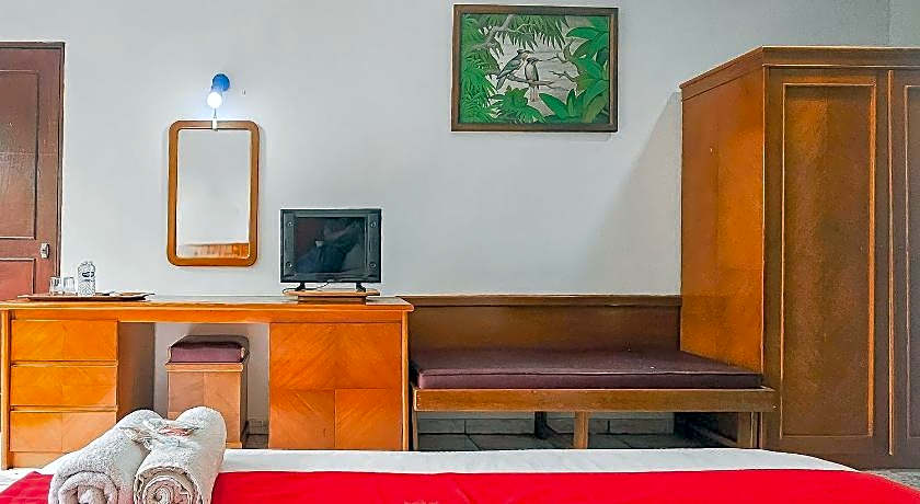 RedDoorz @ Hotel Kumala Pelabuhanratu