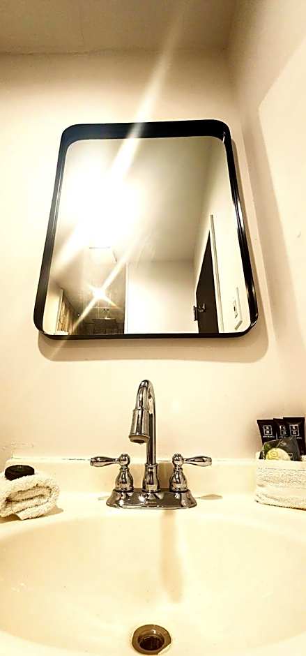 Penn Lodge Hotel & Suites Philadelphia - Bensalem