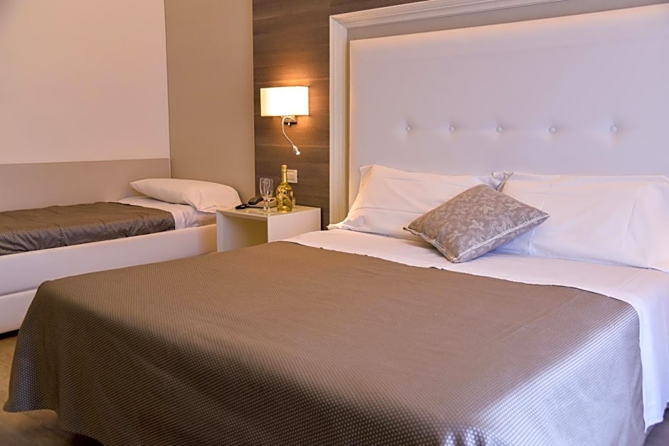 Hotel Crystal