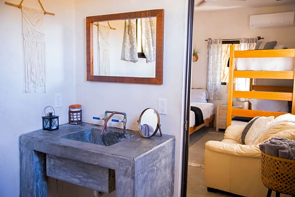 Pure Baja Private Suites-Upscale Property with Infinity Pool and Lush Gardens