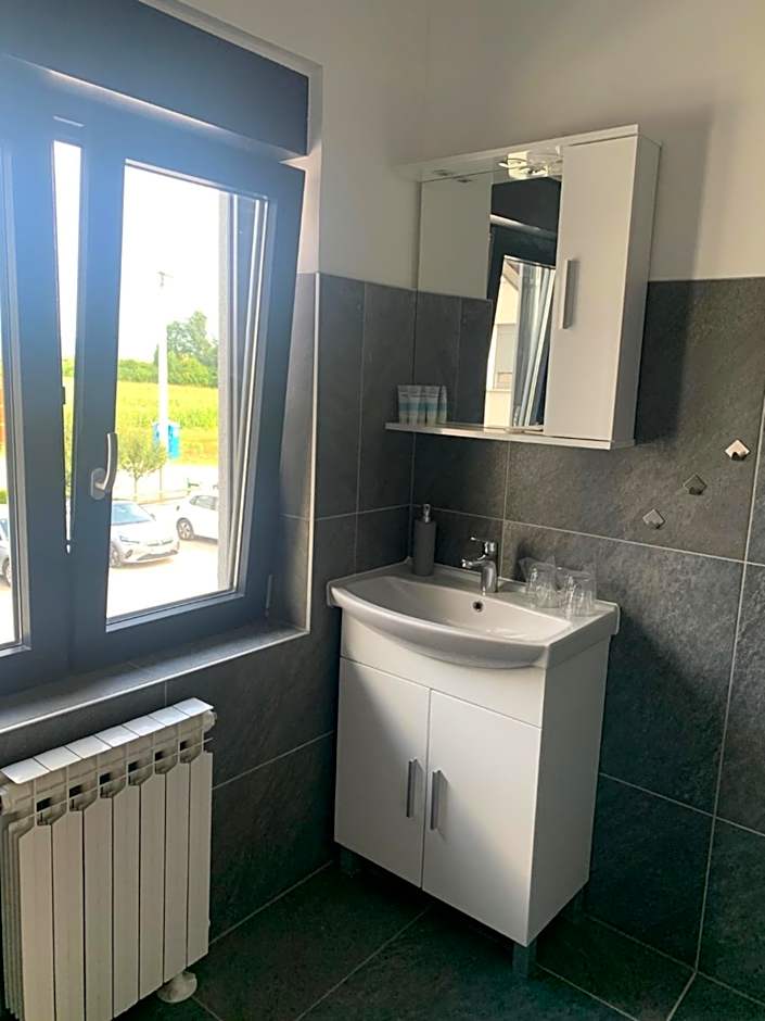 Filipovic rent a car & apartments