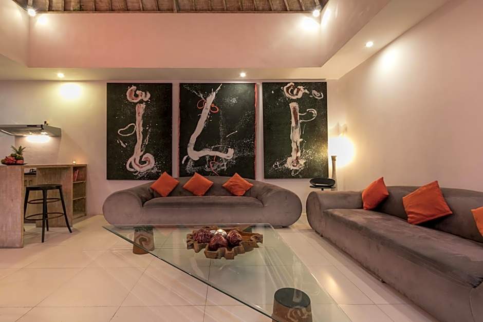 Villa Briana Seminyak by Villas R Us