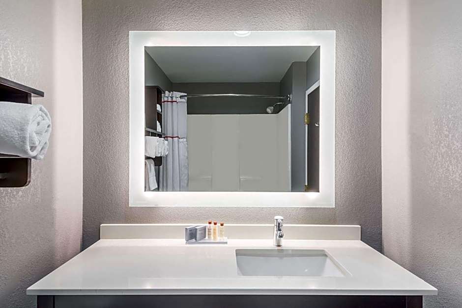 Hawthorn Extended Stay by Wyndham Columbus West