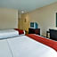 Holiday Inn Express Hotel & Suites Andover East 54 Wichita By IHG