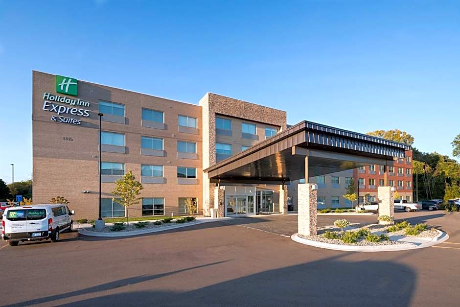Holiday Inn Express and Suites Kalamazoo West By IHG