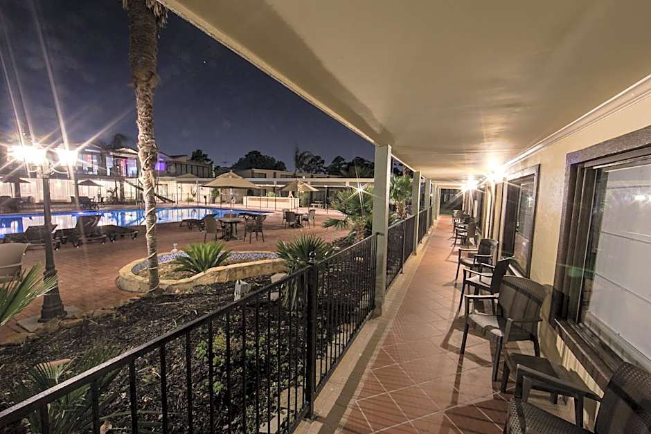 Ramada by Wyndham Houston Intercontinental Airport East