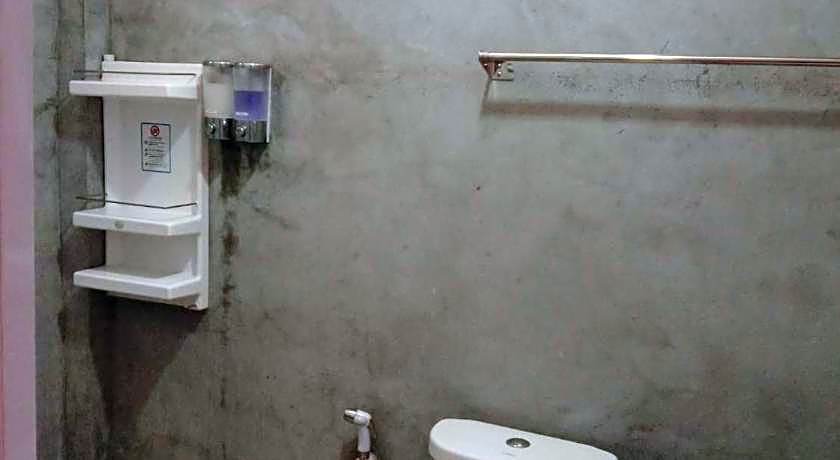 Green Happy Homestay 