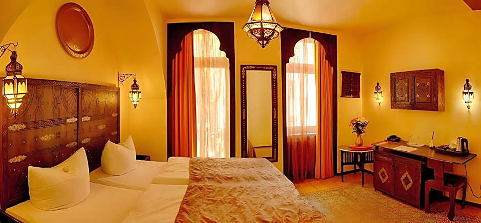 Hotel Villa Oriental & Restaurant                                               